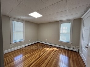 36 Roxbury St in Worcester, MA - Building Photo - Building Photo