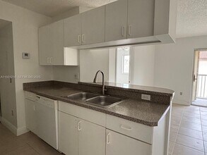 440 S Park Rd in Hollywood, FL - Building Photo - Building Photo