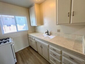 12222 Peacock Ct in Garden Grove, CA - Building Photo - Building Photo