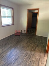 627 Fredrick St in New Harmony, IN - Building Photo - Building Photo