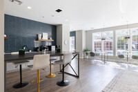 The Grand at Market District in Statesboro, GA - Foto de edificio - Interior Photo