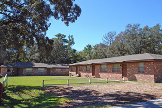 537 Hickory Ave in Niceville, FL - Building Photo - Building Photo