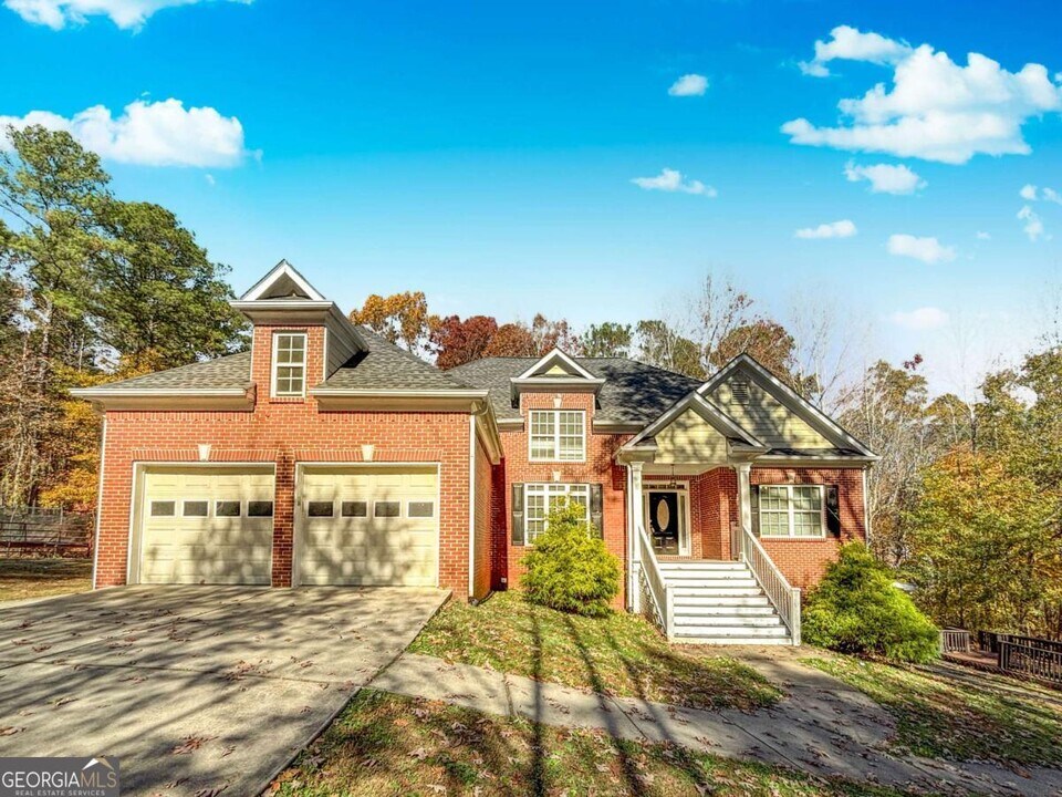 239 Gallery Ct in Acworth, GA - Building Photo