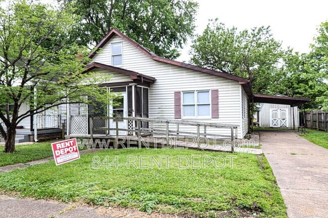 property at 1725 S Linwood Ave