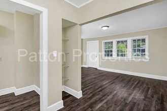 1738 Columbia College Dr in Columbia, SC - Building Photo - Building Photo