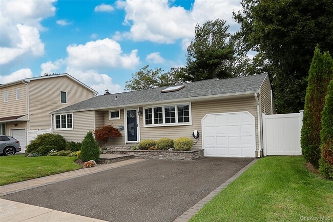 property at 10 Park Dr
