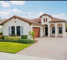 5008 Salerno St in Ave Maria, FL - Building Photo