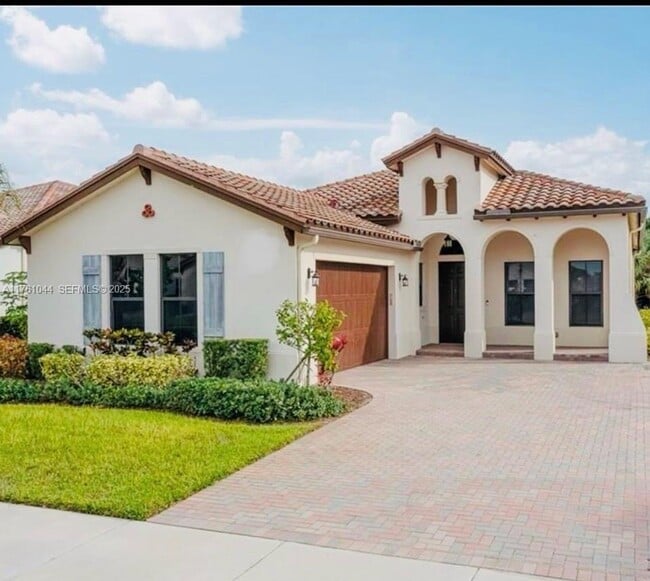 property at 5008 Salerno St