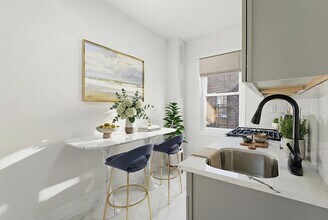 117 Corbin Ave in Jersey City, NJ - Building Photo - Building Photo