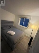 932 Elgin St in Newmarket, ON - Building Photo - Building Photo