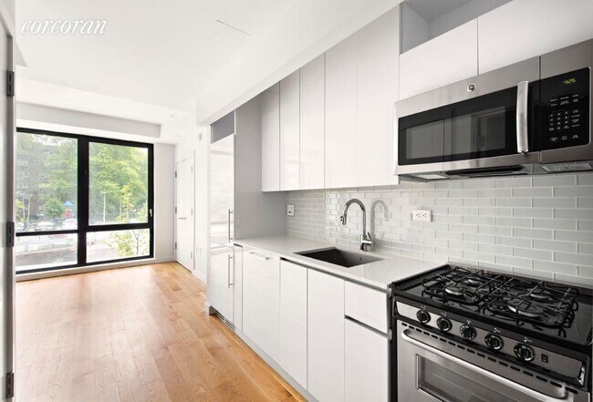 48 E 132nd St-Unit -: 2E in New York, NY - Foto de edificio - Building Photo