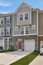 153 Charterhouse St in Falling Waters, WV - Building Photo - Building Photo