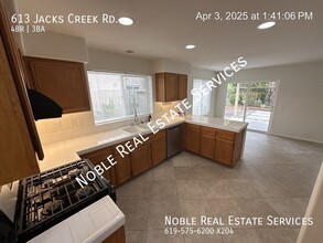 613 Jacks Creek Rd in Escondido, CA - Building Photo - Building Photo