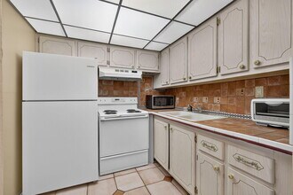 386 Sheffield P in West Palm Beach, FL - Building Photo - Building Photo