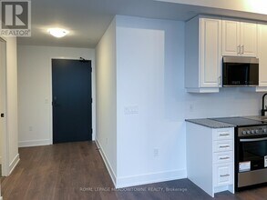 2343 Khalsa Gate in Oakville, ON - Building Photo - Building Photo