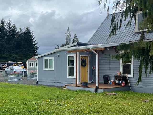 1153 W Hendrickson Rd