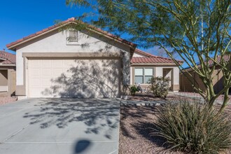 3016 W White Feather Ln in Phoenix, AZ - Building Photo - Building Photo