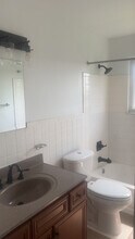 1570 Meredith Dr in Cincinnati, OH - Building Photo - Building Photo