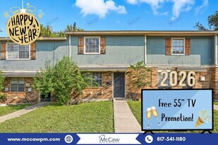 314 Candlewood Ln in Garland, TX - Building Photo