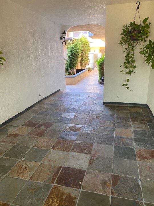 13939 Oxnard St, Unit 10 Photo