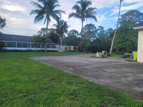 15664 N Rd in Loxahatchee Groves, FL - Building Photo - Building Photo
