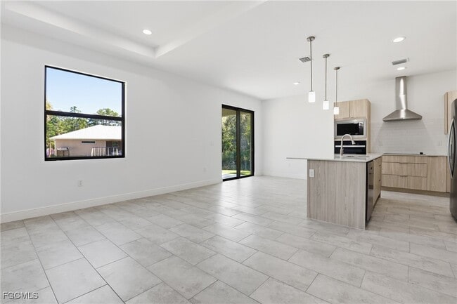 property at 1087 Rugby Cir