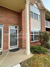 1852 Flagstone Cir in Rochester, MI - Building Photo - Building Photo