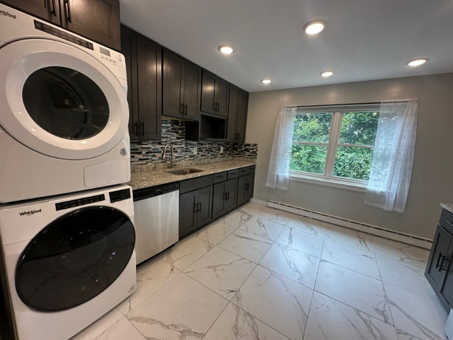 property at 20 Sutton Pl