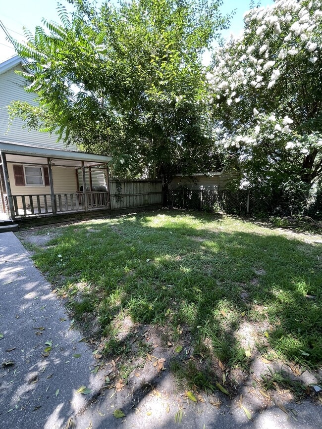 213 E Church St in Hebron, MD - Building Photo - Building Photo