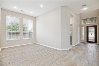 1535 Giles Dr in Richmond, TX - Building Photo - Building Photo
