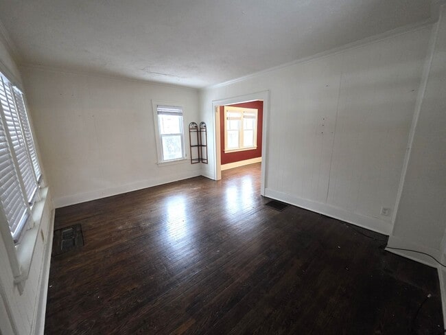 1916 James St in Kalamazoo, MI - Building Photo - Building Photo