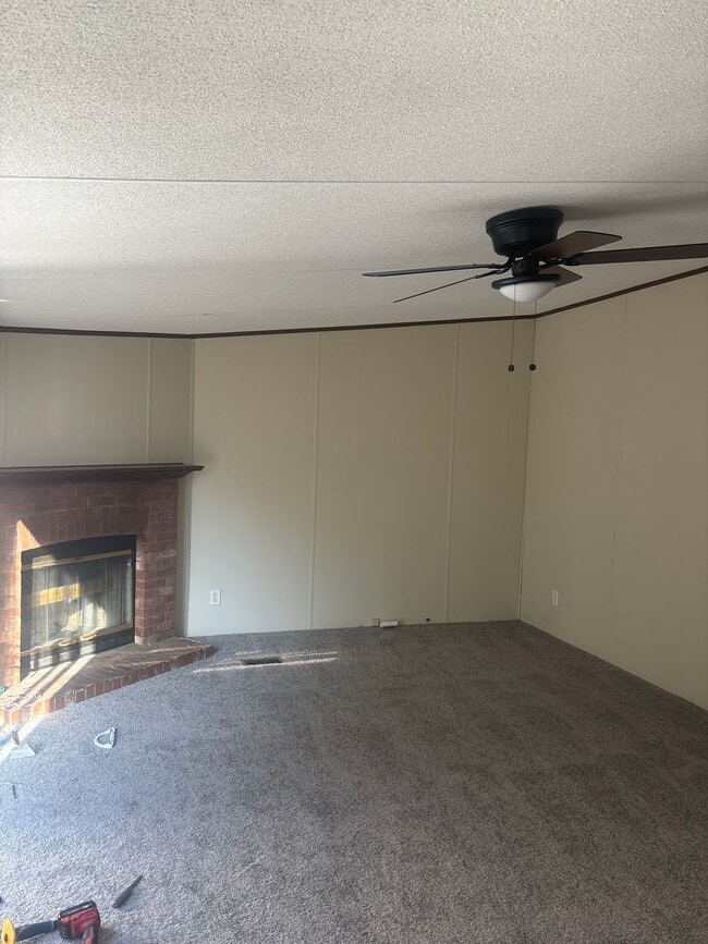 12 Ashley Hall Rd in Fountain Inn, SC - Building Photo - Building Photo