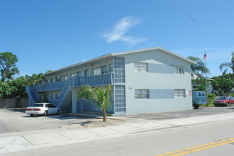 Lake Worth Villas in Lake Worth, FL - Building Photo - Building Photo