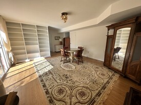 9308 Cedar Ln, Unit Apartment in Bethesda, MD - Building Photo