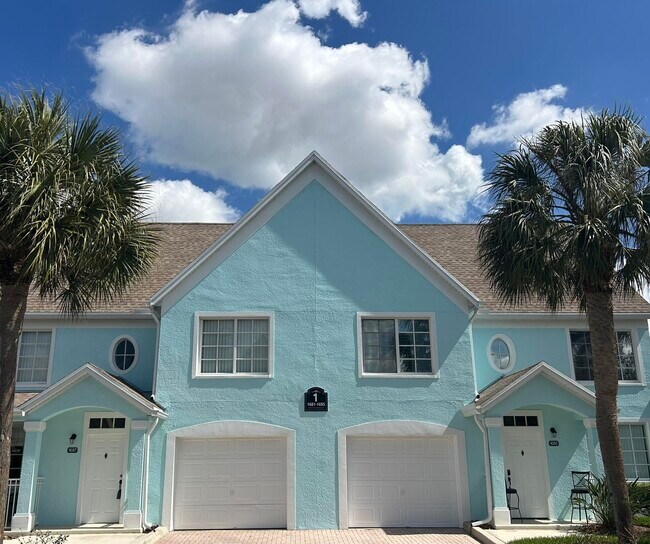 1687 SE Pomeroy St in Stuart, FL - Building Photo - Building Photo