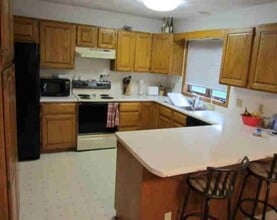 1716-1722 Apple Dr in Sun Prairie, WI - Building Photo - Building Photo