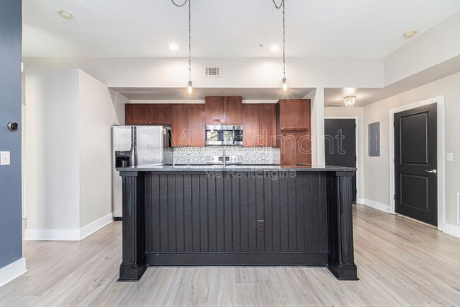 925 Garrett St in Atlanta, GA - Foto de edificio - Building Photo