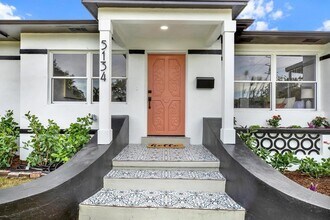 5134 8th Ave N in St. Petersburg, FL - Building Photo - Building Photo