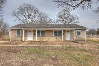 509 E Quincy St in Pittsburg, KS - Building Photo - Building Photo