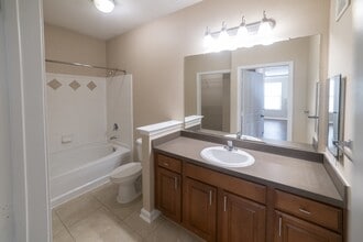 The Fenwick Apartment Homes in Humble, TX - Building Photo - Interior Photo