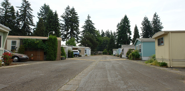 Parkside Mobile Home Community in Eugene, OR - Building Photo - Building Photo