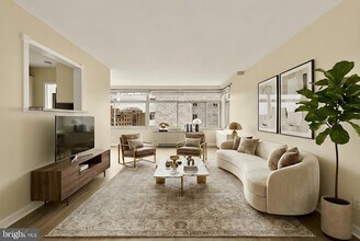 2401 H St NW, Unit 904 in Washington, DC - Building Photo - Building Photo