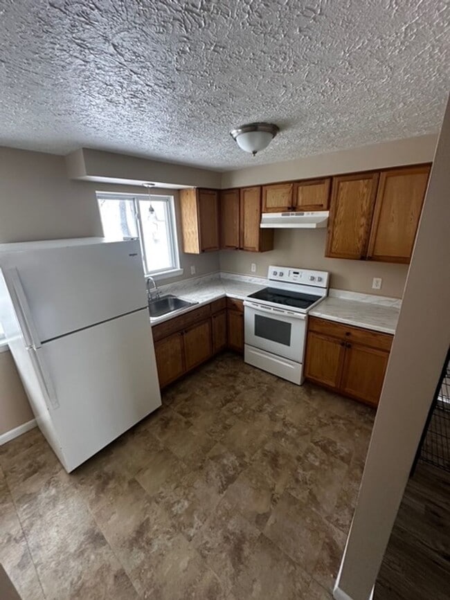 1694 St Paul St in Rochester, NY - Building Photo - Building Photo