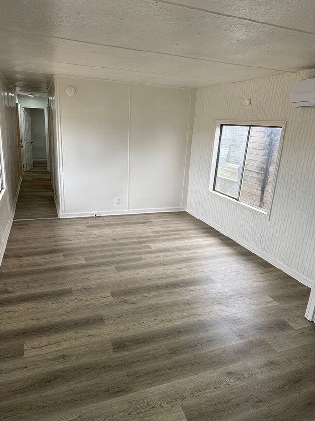 20096 Enid St in Stevinson, CA - Building Photo - Building Photo