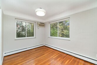 3519 Linwood Ave in Cincinnati, OH - Building Photo - Building Photo