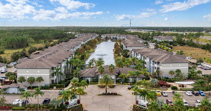 Andros Isles Apartments in Daytona Beach, FL - Foto de edificio - Building Photo