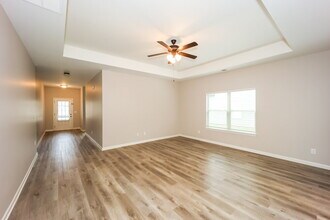 10872 Big Sky Dr in Hampton, GA - Building Photo - Building Photo