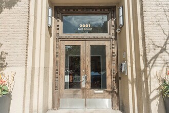 2001 S Calumet Ave in Chicago, IL - Building Photo - Building Photo