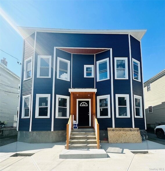 property at 8 Morgan Ave