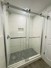 69-16 Almeda Ave in Queens, NY - Building Photo - Building Photo